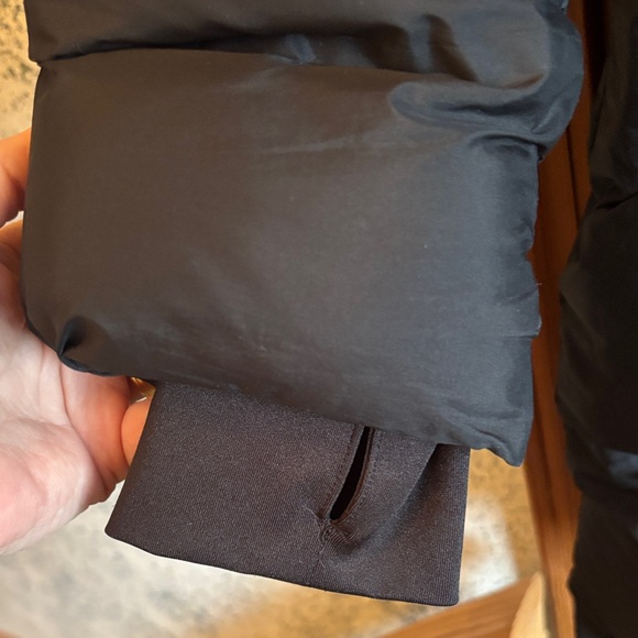 Champion Women's Black Puffer Coat - Picture 5 of 6